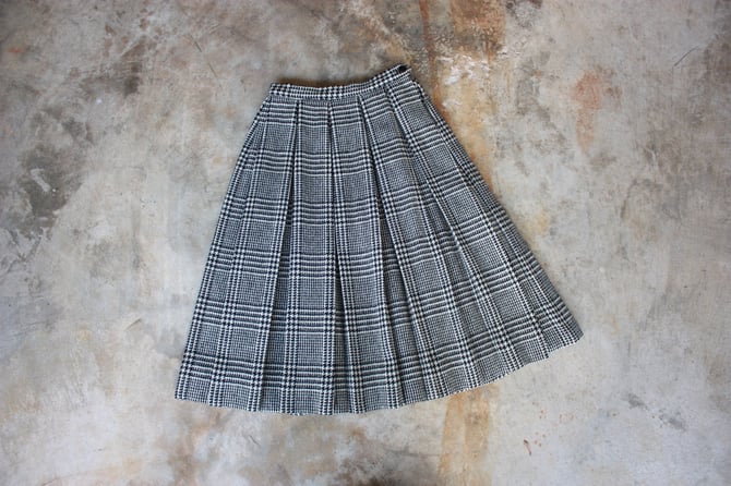 60s Black and White Houndstooth Wool Pleated Skirt Size XXS 