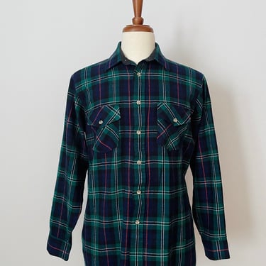 Vintage Van Heusen / Winter Weights / Navy / Green Plaid Flannel Button Up Shirt / Unisex / FREE SHIPPING 