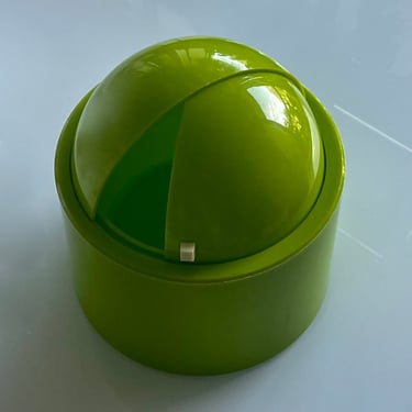 Large Vintage Mid Century Modern Plastic Ice Bucket Dome Master By Colony 