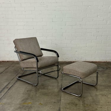 Bauhaus Style Lounge Chair & Ottoman 