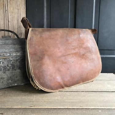 Rustic French Leather Game Bag, Hunting, Fishing, Game, Falconry, Game Carrier Netting, Damages 