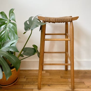 Woven Stool Plant Stand