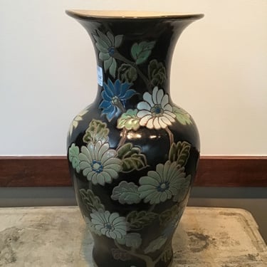 Large Floral Vase (Seattle)