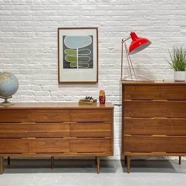 Clean + SIMPLE Mid Century Modern BEDROOM SET, c. 1960's 