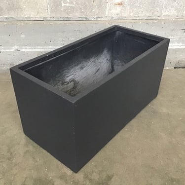 Modern Fiberstone Garden Planter (Seattle)