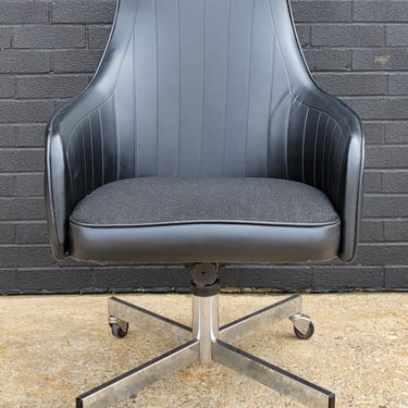 Mid Century Highback Swivel Chair