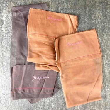 Vintage Schiaparelli Nylon Stockings size petite 10 - 4 pairs 