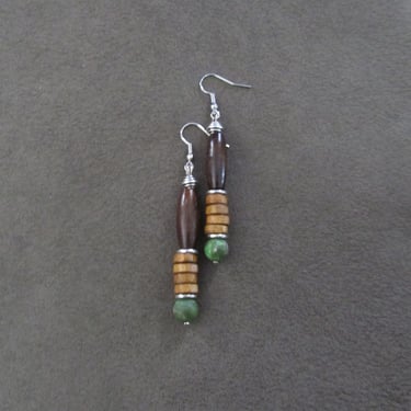Green serpentine and wooden earrings 2 