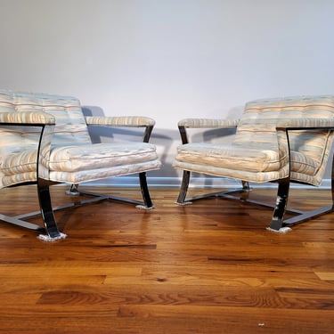 Mid Century Milo Baughman Pair of Lounge Chairs 