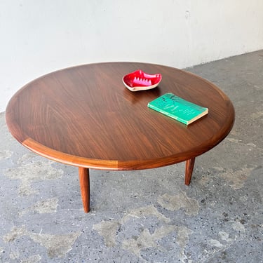 Gorgeous Round Walnut Mid Century Danish Modern Coffee Table Imported By Schwarz 