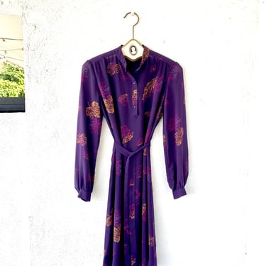 Vintage 70s Graphic Shirtdress 1970s Purple Leaves Dress 