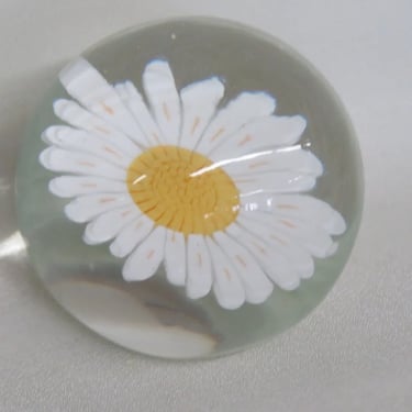 Hand Blown Art Glass Daisy Flower Paperweight 3717B