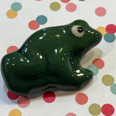 green frog brooch 1970s tiny ceramic lapel pin 