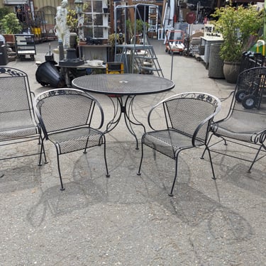Vintage 5 Piece Wrought Iron Patio Set