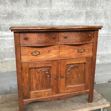 Vintage Quartersawn Oak Dressser (Seattle)