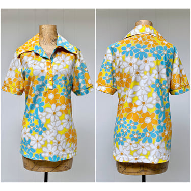 Vintage 1970s Flower Power Blouse, 70s Short Sleeve Campus Casuals Novelty Print Top, Small 34 Bust 