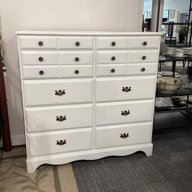White 10-Drawer Dresser
