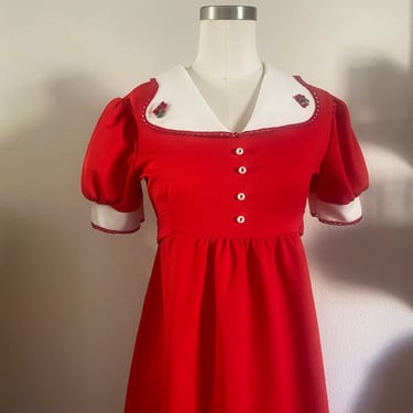 Vintage 60s Sweet Mod Maxi Dress in red & White with Lace Bib Trim; 60s Spring Plaid Picnic Print Cotton Dress, 70s Peter Pan Collar Dress M 