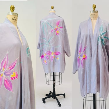 Vintage Purple Silk Robe Jacket Kimono Hand Painted Japanese Floral Robe Small Medium Large // Vintage Kimono Silk Robe Orchid Nightgown 