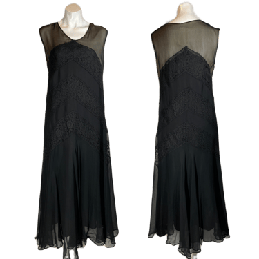 1920'S Black lace and Chiffon Flapper Dress Size M