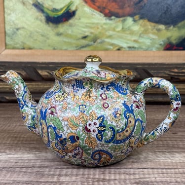 Charming Vintage Paisley Chintz Teapot for Tea Lovers, Beautiful Floral Design, Perfect Gift for Home Decor 