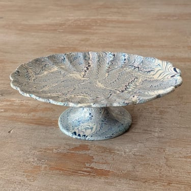 Marbled Light Blue Chromatic Stand