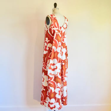 Hawaiian Floral Barkcloth Maxi Dress with Back Train Orange and White Flowers Tropical Print Beach Resort Luau Pali Casuals Size Medium 