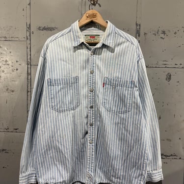 Vintage Levi's Striped Cotton Button Up Shirt with Two Pockets Classic Blue 