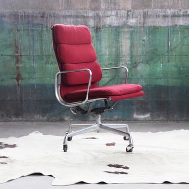1980s Eames Herman Miller Aluminum Soft Pad Reclining Executive Office Chair-- One Piece 