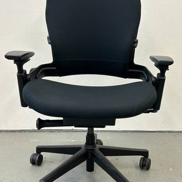 Steelcase Leap V2 PLUS Desk Chair