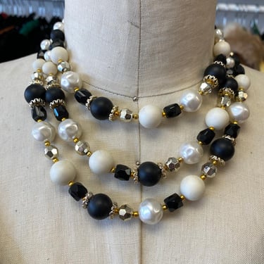 vintage 1950s multi strand beaded necklace, black and white pearls, 50s fashion 