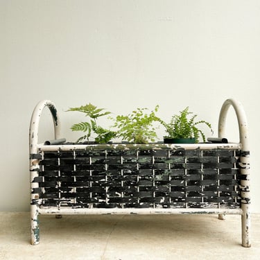 Long Metal Box Planter Chippy White Metal Basket Galvanized Insert Garden Balcony Herb Garden Deck Vintage Industrial Plant Box Plant Pot 