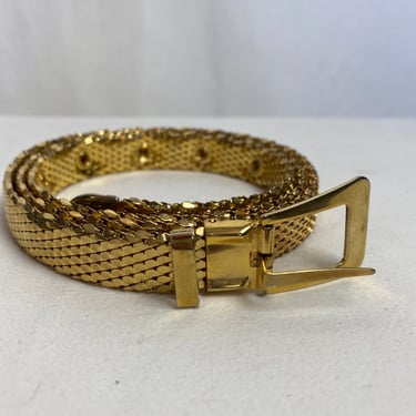 Vintage Gold slinky metal belt Mesh link chain belt high glossy bright golden shiny skinny thin belts 1960’s 1970’s size M/LG 