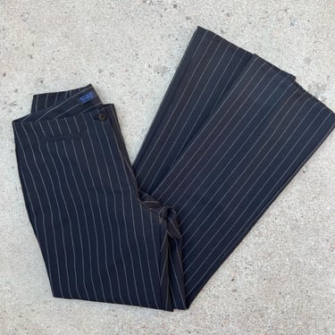 Vintage Star City Y2K Black Pinstripe Curvy Flared Low Rise Pants 