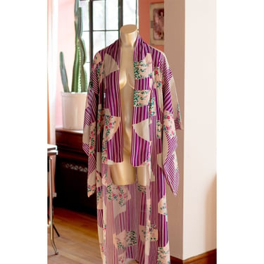 Vintage Kimono Robe - Japanese - 1970s - Floral, Striped, Purple - Boho 