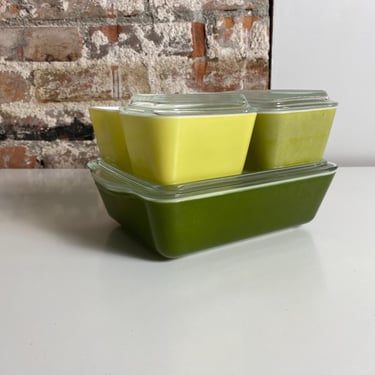 Pyrex Verde Refrigerator Set 