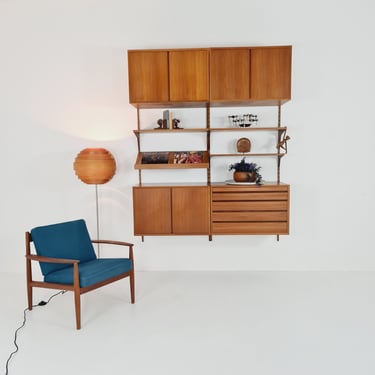 Mid century Danish Teak Wall Unit with records cabinet and magazine rack by Poul Cadovius for Cado, Denmark, 1960s 