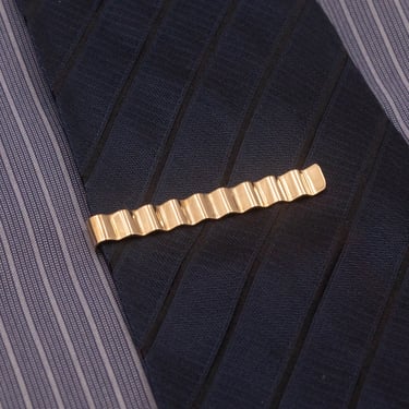 Corrugated Tie Bar c1970