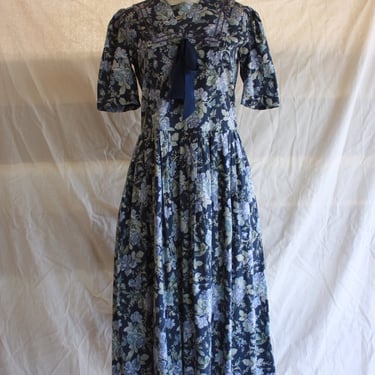 80s Laura Ashley Dress Blue Floral Sailor Collar Made in UK Size M 