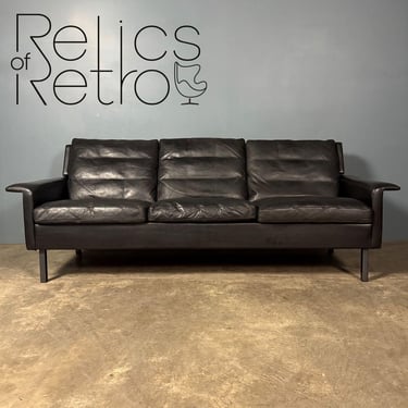 Arne Vodder Fritz Hansen Model 3330 Black Leather Three Seater Sofa Mid Century Vintage Retro MCM 