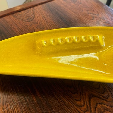 Yellow Royal Haeger Boomerang Ashtray