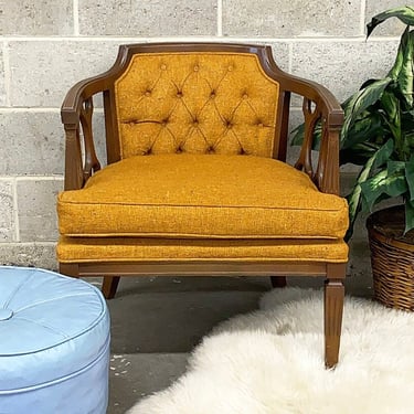 LOCAL PICKUP ONLY ———— Vintage Barrel Chair 