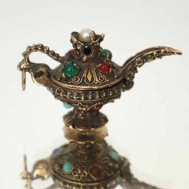 14K Gold Gemstone Articulated Genie Lamp Charm