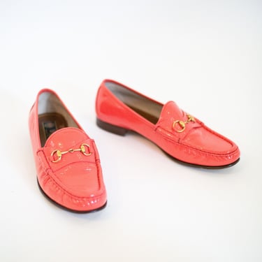 Vintage GUCCI 1953 Coral Patent Leather Horsebit Loafers with Gold Hardware NEW in Box sz 39.5 9 Hot Pink GG Flats Princetown 