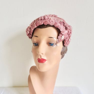 1950's Dusty Pink Velvet Petals and Berries Calot Hat Faux Pearl Trim 50's Spring Summer Millinery Retro Rockabilly Andrea Fashions New York 