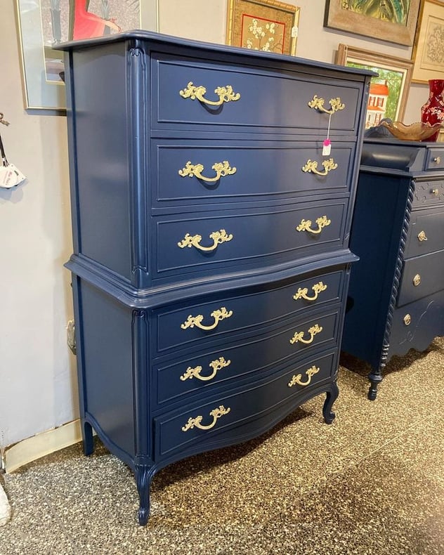 Navy blue French provincial chest of drawers by Drexel 41” x 19.5” x 58.5”