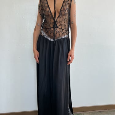 Black Lace Plunge Maxi Gown (M/L)