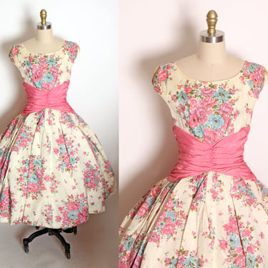 1950s Betty Draper Style Pink, Blue and Cream Floral Print Ruched Waist Short Sleeve Fit and Flare Dress -S 