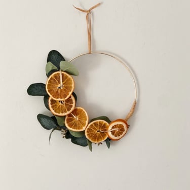 Dried Orange Eucalyptus Wreath, Citrus Wreath, Rustic Christmas Wreath, Fruit Wreath, Gratitude Gift, Nordic wreath, Winter Wreath 