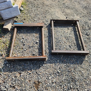 Pair of Steel Legs/Supports 24 x 31.5 x 3.5